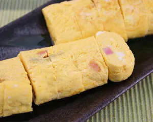 具入りだし巻き玉子