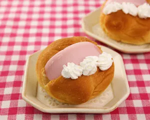 いちごみるくサンド