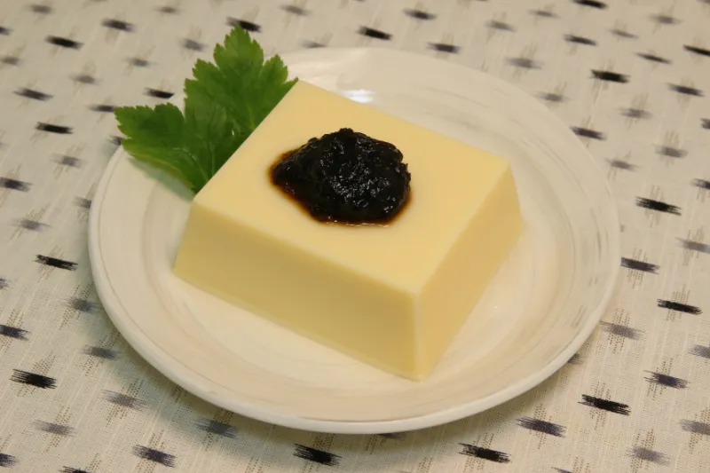 スープに佃煮のりを添えて