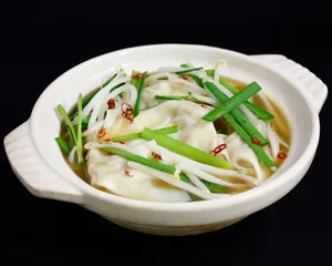 肉ワンタン♬あったかみそ鍋